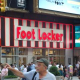Foot Locker Inc (NYSE:FL)