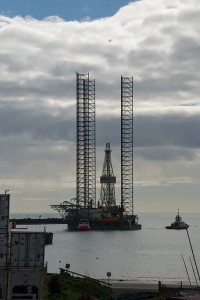 Credit: Oil drilling rig arriving at New Plymouth, Taranaki, New Zealand, 10 August 2008, by PhillipC