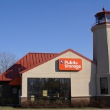 Public Storage (PSA)