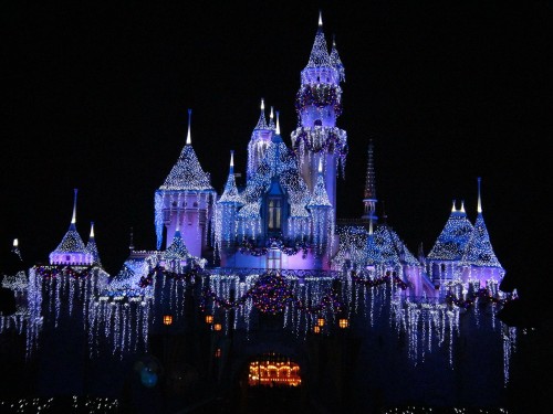 disneyland-105271_1280