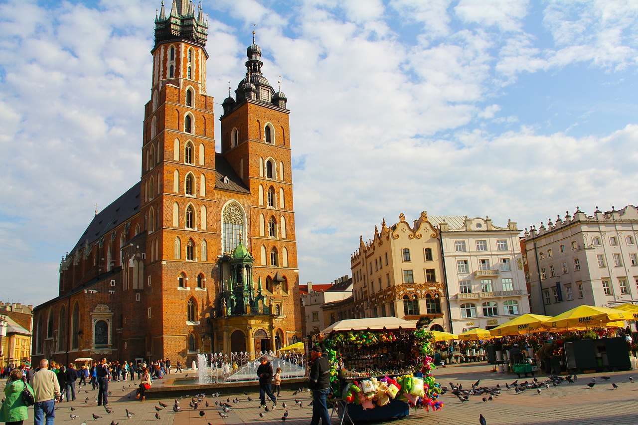 http://cdn2.insidermonkey.com/blog/wp-content/uploads/2015/05/krakow-poland.jpg