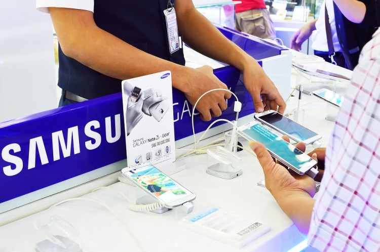 10 Best Smartphones with Nano SIM Card Slots