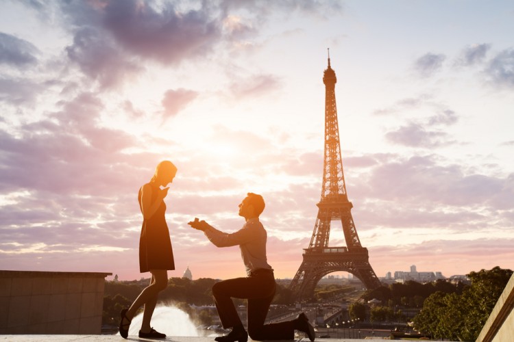 day, tower, bride, knee, people, twilight, moment, gift, smiling, love, family, box, girl, surprise, woman, engagement, sunset, wedding, valentine, fiancee, romance, 11 Most Popular Places to Propose Marriage