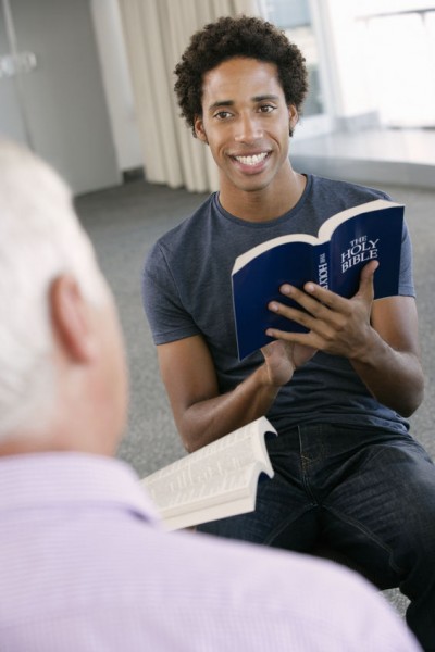 5 Easiest Bible Versions to Read and Understand for Beginners