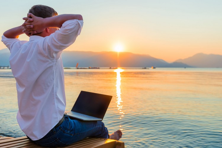 12 Best Part-Time Jobs That Don`t Deal with Customers
