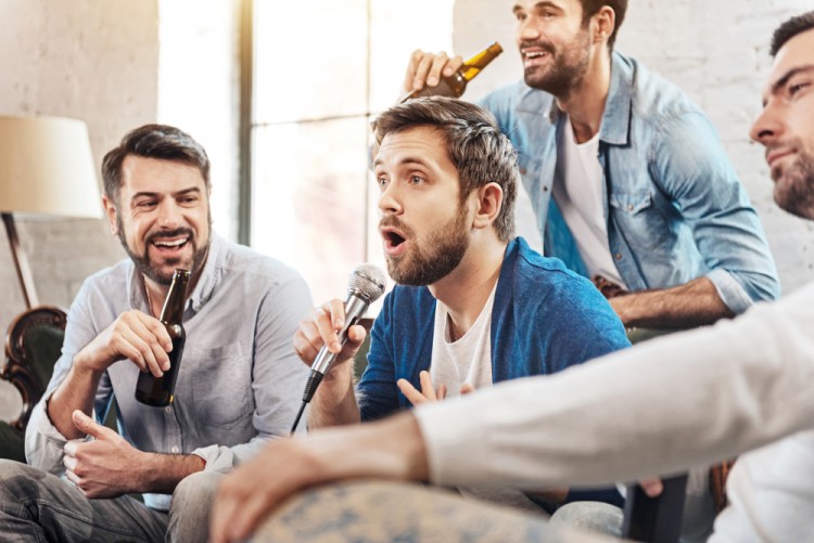 10 Best Karaoke Songs for Men with Deep Voice