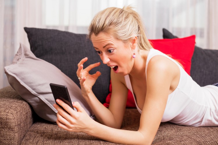 12 Ways to Tell if Someone is Lying Over The Phone or Text